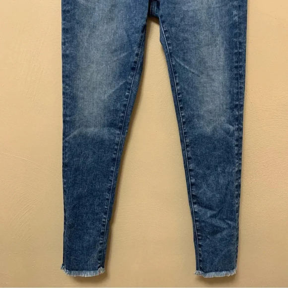 Adriano Goldschmied The Legging Ankle Jean - Picture 5 of 13